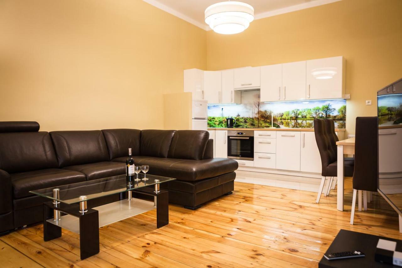 Appartement Czar Garbar à Poznań Extérieur photo