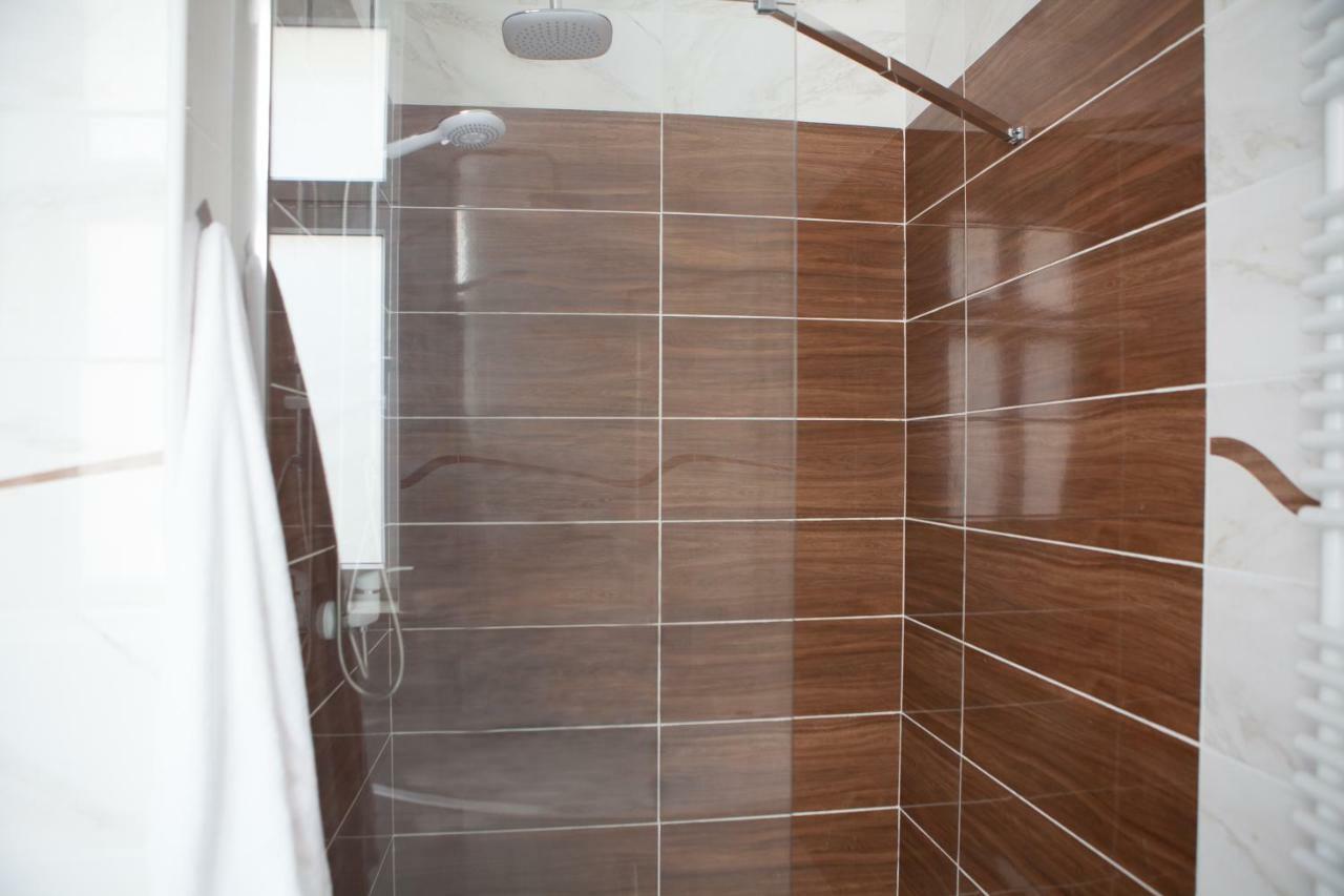 Appartement Czar Garbar à Poznań Extérieur photo