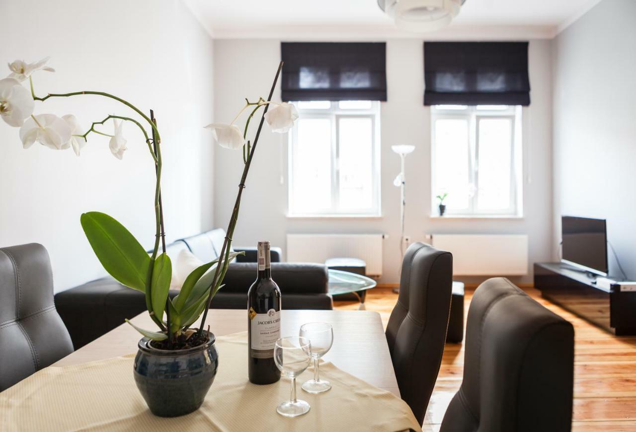 Appartement Czar Garbar à Poznań Extérieur photo