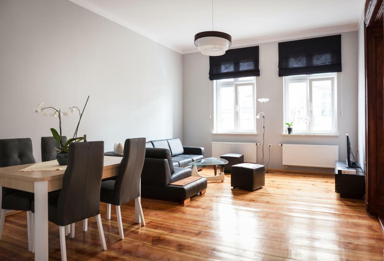 Appartement Czar Garbar à Poznań Extérieur photo